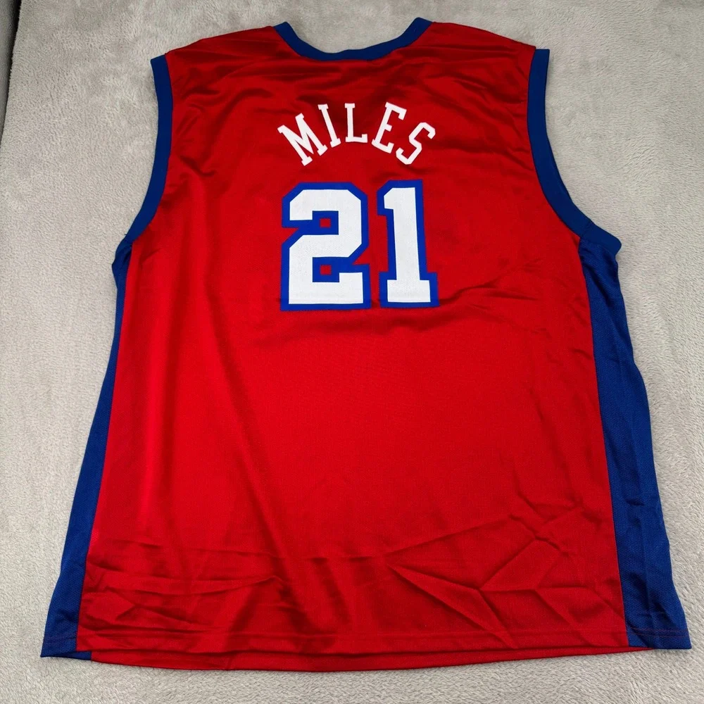Vintage Champion Mens LA Clippers Darius Miles Jersey Size 48 XL Red Preowned